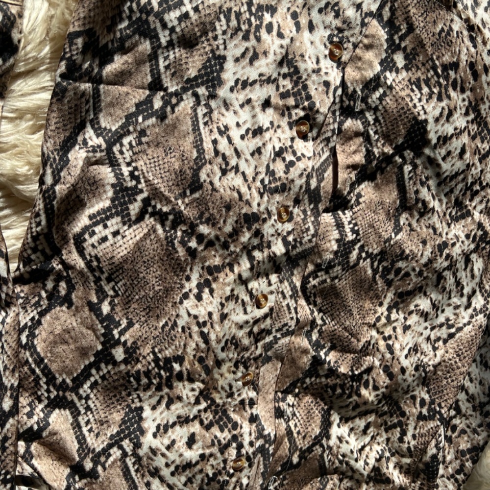 Princess Polly button down - Picture 3 of 3